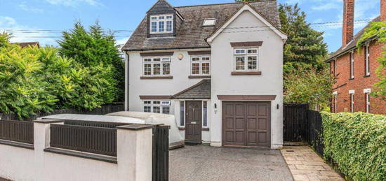 6 bedroom detached house for sale