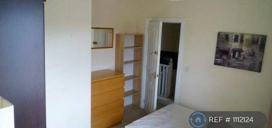 1 bedroom house share