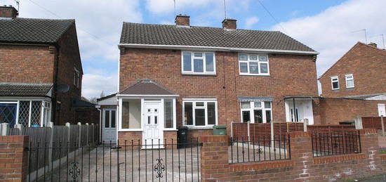 2 bed semi-detached house to rent