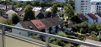 DIREKT AN DER UNIKLINIK!! Helle 1-Zimmer-Wohnung mit sonnigem Balkon und Einbauküche in Neusäß