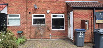 Flat to rent in Nailers Close, Birmingham B32