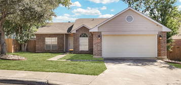 8608 Wood Fls, San Antonio, TX 78251