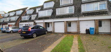 4 bedroom terraced house to rent