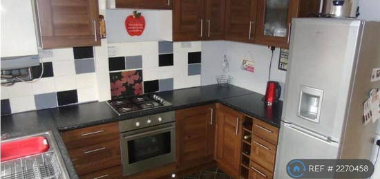 3 bedroom terraced house