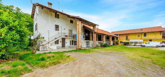 Casa indipendente in vendita in via Sant'Anselmo, 1