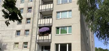 Willkommen Zuhause: günstig geschnittene und renovierte 2-Zimmer-Wohnung mit Balkon
