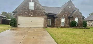 4262 Carroll Dr W, Horn Lake, MS 38637