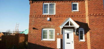 3 bedroom semi-detached house