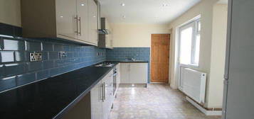 6 bedroom terraced house