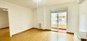 Apartamento de alquiler en Centro - Sagrario