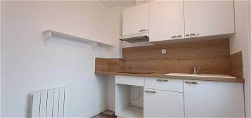 Appartement  à louer, 3 pièces, 1 chambre, 43 m²