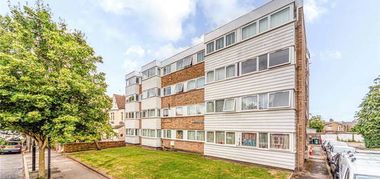 Flat for sale in Deanswood, Maidstone Road, Bounds Green, London N11