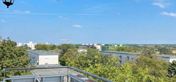 Großzügige 3,5 Zimmer Wohnung mit Blick über den Alten Flugplatz