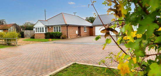 3 bedroom detached bungalow for sale