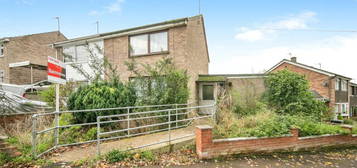 2 bedroom semi-detached house for sale