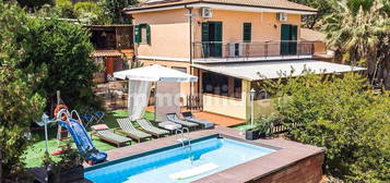 Villa al mare Castellabate piscina