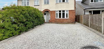 3 bedroom semi-detached house