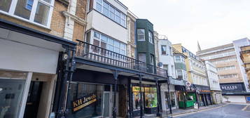 Flat to rent in Albert Road, Bournemouth BH1