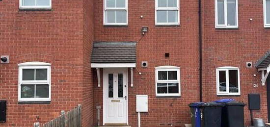 4 bedroom terraced house