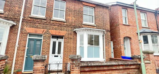 2 bedroom end of terrace house