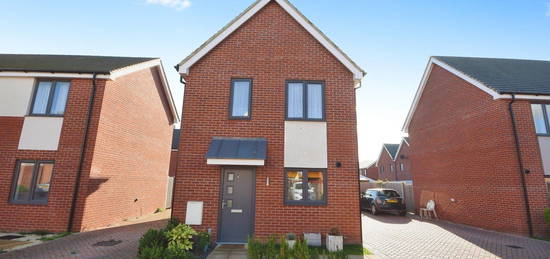 Detached house for sale in Pittingales Crescent, Braintree CM7