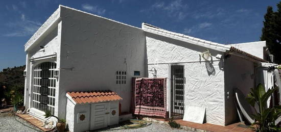 Cortijo en venta en  A-7206, 1