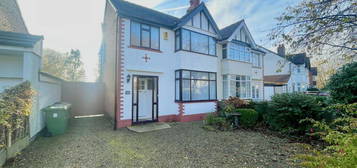 3 bedroom semi-detached house