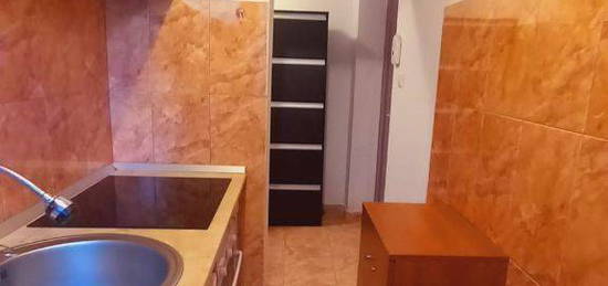 Apartament la cheie, etajul 1, Sf Vineri