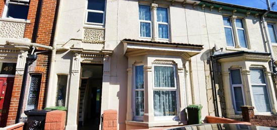 5 bedroom terraced house