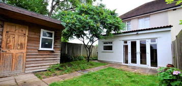 3 bedroom semi-detached house