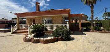 Casa o chalet de alquiler en Urbanizaciones