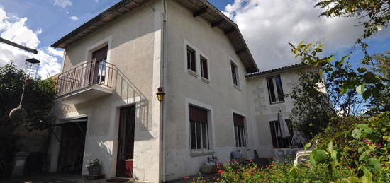 Maison de village  à vendre, 5 pièces, 4 chambres, 160 m²