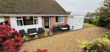 2 bedroom semi-detached bungalow for sale