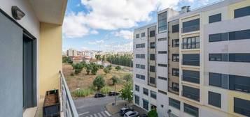 Apartamento T4 para arrendamento