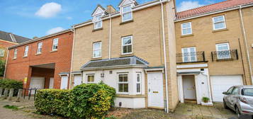 Town house for sale in Kenneth Mckee Plain, Norwich NR2