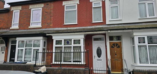 3 bedroom terraced house to rent