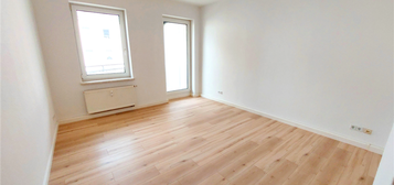 *tolle 3-Raum-Wohnung mit Balkon sucht neue Mieter in Reichenbrand*