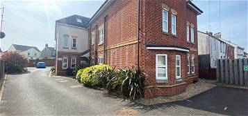 Flat to rent in 137 Ringwood Road, Poole BH14