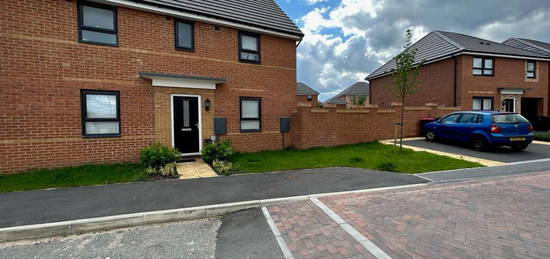 3 bedroom detached house