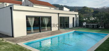 Moradia T3 com piscina em Moledo