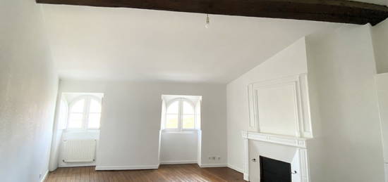 Appartement  à louer, 3 pièces, 2 chambres, 54 m²