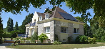 Demeure à vendre, 11 pièces, 6 chambres, 303 m²