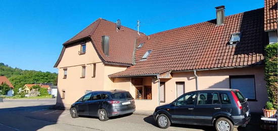 Leerstehende 2 Zimmer DG. Wohnung, eine Dachterrasse  in Berglen-Oppelsbohm