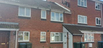 Maisonette to rent in Linstock Way, Longford, Coventry CV6