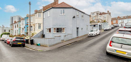 3 bed end terrace house for sale