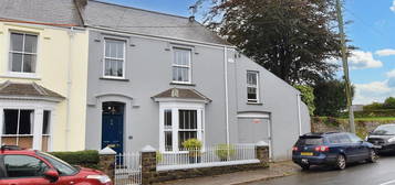 4 bed end terrace house for sale