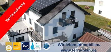 MODERNES 3-FAMILIENHAUS MIT PV-ANLAGE