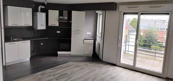 Appartement  à louer, 3 pièces, 2 chambres, 71 m²