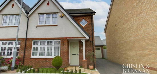 3 bedroom semi-detached house for sale