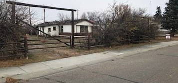 711A Ash Ave, Shelby, MT 59474